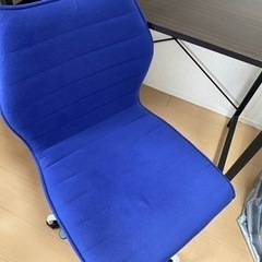 学習机・椅子の画像