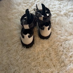 ドクターマーチン ラフシモンズ コラボ uk9の画像