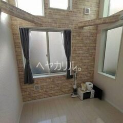 🎀生麦駅5分！2人入居、バイク駐輪OK！🌈家賃49000円！当店...