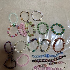 ハンドメイド　ビーズ　アクセサリーの画像