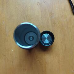 小さい水筒の画像