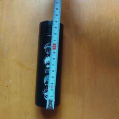 小さい水筒の画像