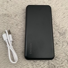 M サイズ　小さめ　電熱ヒートジャケット　モバイル付きの画像