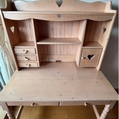 学習机　ピンク色ハートカントリーデスク