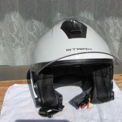 バイク用ジェット型ヘルメット　リード工業 STRAX SJ10