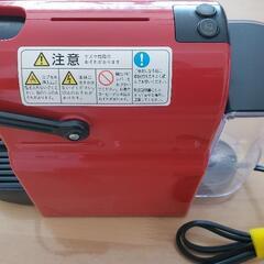 ネスプレッソ カプセル式コーヒーメーカー イニッシア ルビーレッド 水タンク容量0.6L コンパクト 軽量 C40の画像