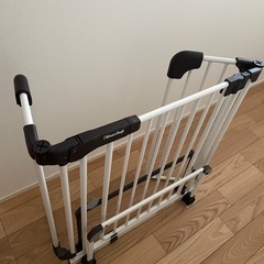 日本育児ベビーゲート　2つ