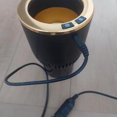 ペットボトル　缶　保温保冷　　車