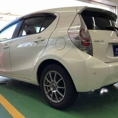 燃費良し♪どこにでも行けるコンパクトカー！！の画像