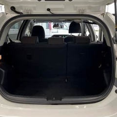 燃費良し♪どこにでも行けるコンパクトカー！！の画像