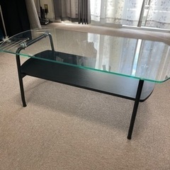 【譲ります】ガラステーブルの画像