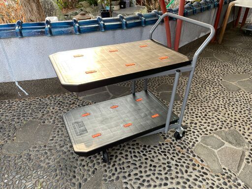 【引き取り限定】ＴＲＵＳＣＯ　ネスティング台車　２段タイプ【美品】