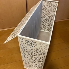 トイレットペーパーフォルダー　レースの画像
