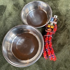 【決まりました】大型犬用 フード皿大小(ステンレス製)&ペティオの未使用リードの画像