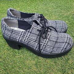 美品✨　レディース靴 Mサイズの画像