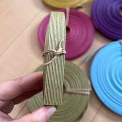 ［決まりました］クラフトバンド　5色＋ベージュの画像