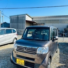 ホンダNBOX 平成25年の車   32,850km  車検6年／9月