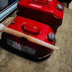 【引取り限定】ガソリン携行缶　20l 10l 2個セットの画像