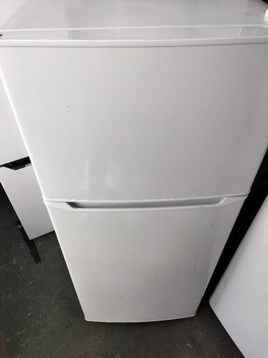 早いもの勝ち！　2022年製　ハイアール　JR-N130B　冷蔵庫 130L
