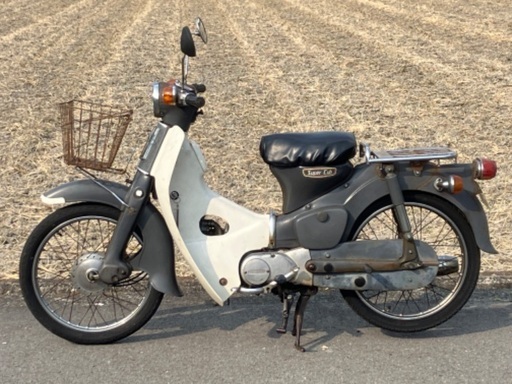☆ホンダ　スーパーカブ　Ｃ７０　エンジン１発始動　走行良好　クラッチ板、マフラー新品交換　バッテリー新品　１９７８年頃　腐り無し　登録書類付　検索用→ アンドン　あんどん　行灯