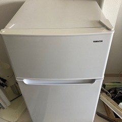 2ドア小型冷蔵庫　86リットル