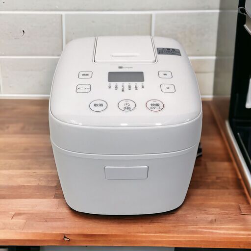 24Y100 ジ3 【美品】 ニトリ マイコン炊飯ジャー BN201WH 3合炊き ホワイト 2022年製