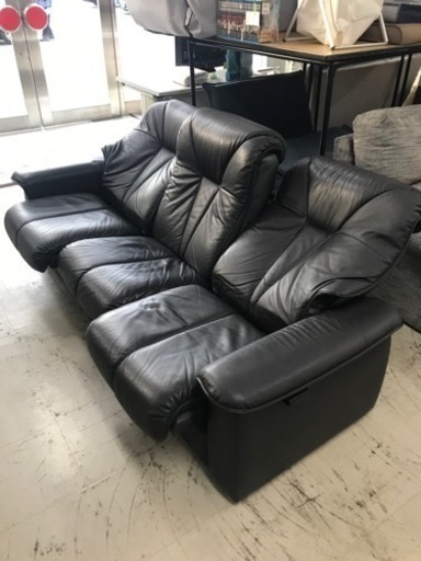 取引場所　南観音　ロ2402-290 3人掛リクライニングソファ　分離分割しません。　真ん中はリクライニングしませんでした。