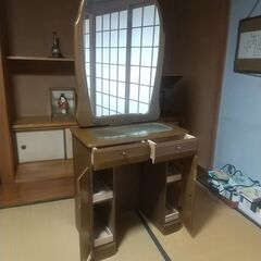 鏡台　場所をとらない縦長の１面鏡ドレッサー　の画像