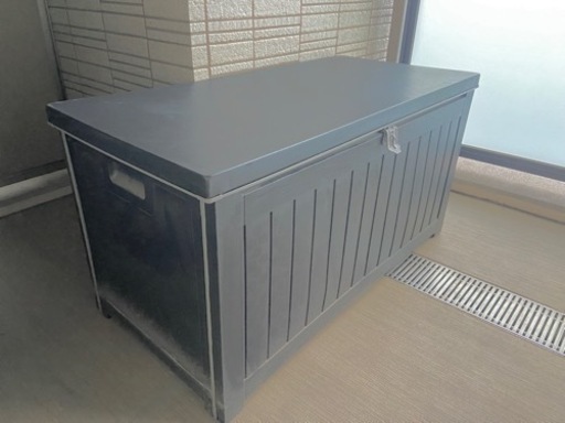 屋外用　収納ボックス