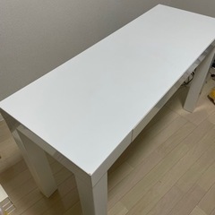 ホワイトデスク
