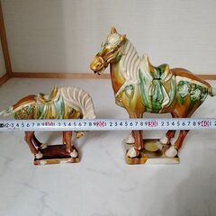 馬の親子の飾り物の画像