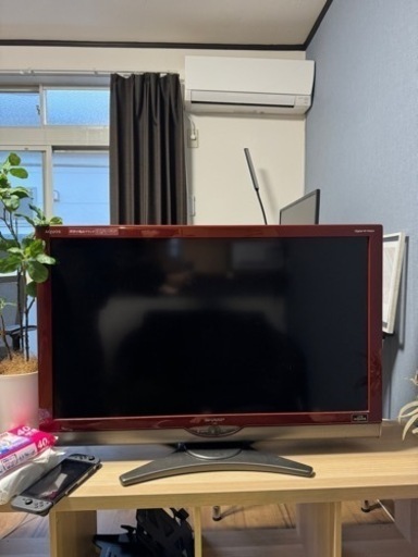 液晶テレビ