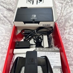 【美品】Nintendo Switch 有機ELモデル [Joy-Con(L)/(R)ホワイト]の画像