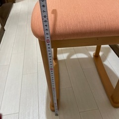 ドレッサーの椅子の画像