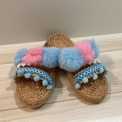 タイ🇹🇭で買ったサンダル（多分藁で作られてる）の画像