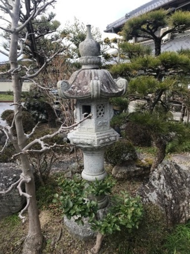 日本庭園 大きな 灯篭 灯籠 燈籠 ガーデニング 日本家屋 庭師  重いので手伝います