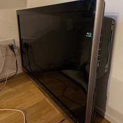 SHARP AQUOS ブルーレイ内蔵TV 32型　2010年製