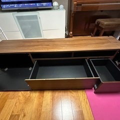 テレビ台の画像