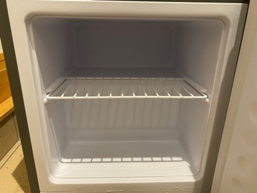 2022年製　冷凍庫　32L AS-F32SL-100
