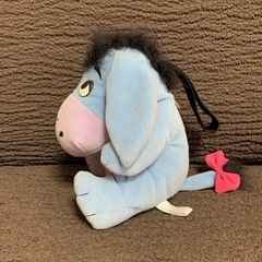 Disney ディズニー プーさん　イーヨー　ストラップ付き　ぬいぐるみの画像