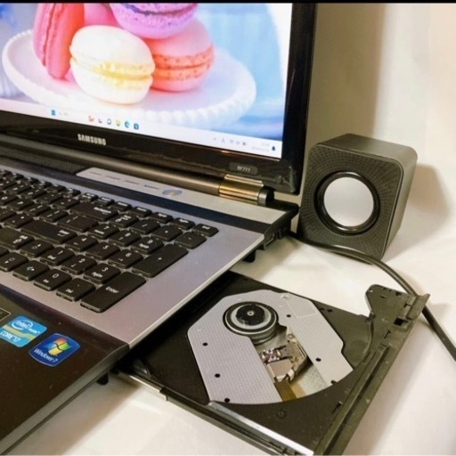 コア７ノートパソコン　メモリ8GB・HDD1TB　17.3インチ 　bluetooth　ＤＶＤもＯＫ