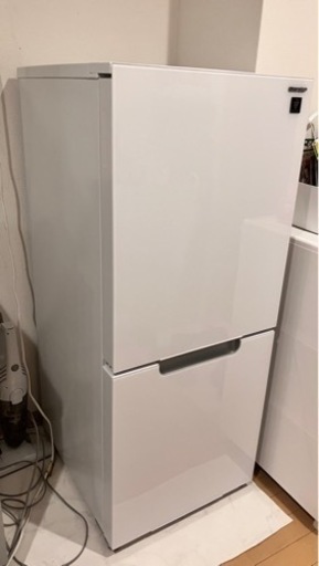 【美品】シャープ152L 2ドア冷蔵庫　冷凍庫あり