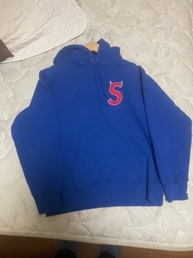 【堀米雄斗着用モデル】シュプリーム ツノSロゴ 希少Lサイズ パーカー