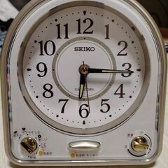 ＳEIKO メロディー目覚まし時計　QM750Gの画像