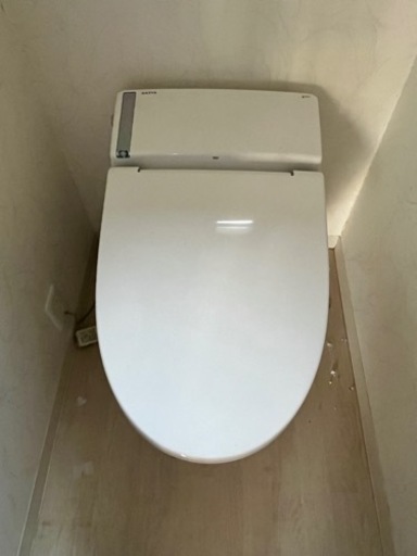 本日最終日！最安値！取り外し不要！タンクレストイレ1式