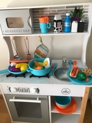 ままごとキッチンとままごとセット