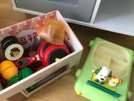 ままごとキッチンとままごとセット