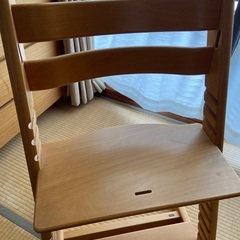 ベビーチェアSTOKKEの画像