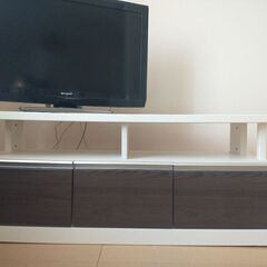 テレビ台の画像