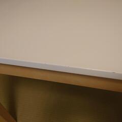 テーブル（白）　80✕80　高さ70cmの画像